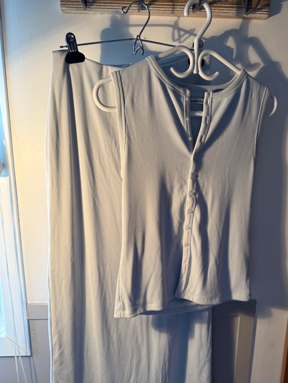 Abercrombie & Fitch Cream Ribbed Tank Top
